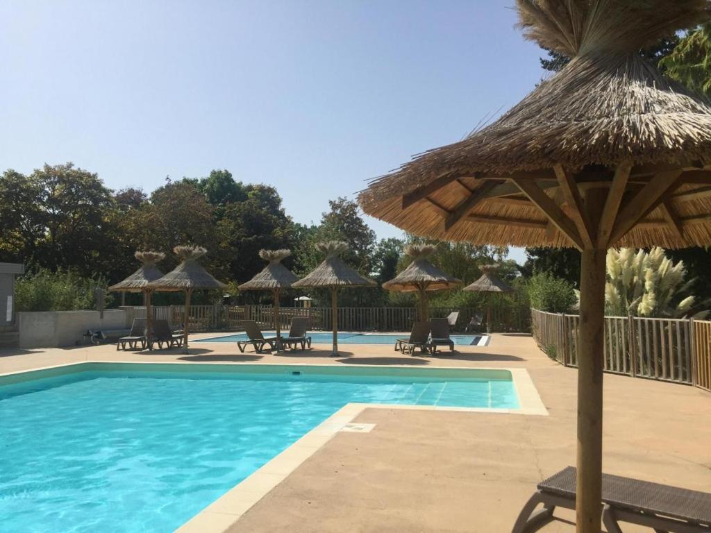 Camping Les Gorges Du Chambon Hotel Eymouthiers  Eksteriør billede