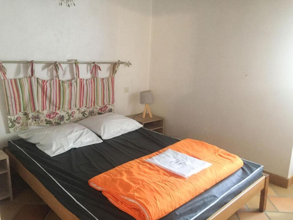 Camping Les Gorges Du Chambon Hotel Eymouthiers  Eksteriør billede